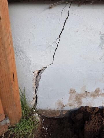 3 Common Signs of a Foundation Problem