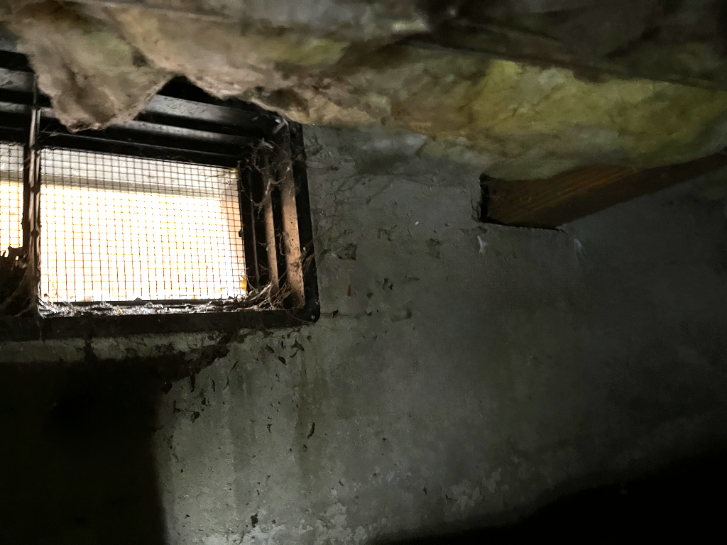 vent crawl space crawl space